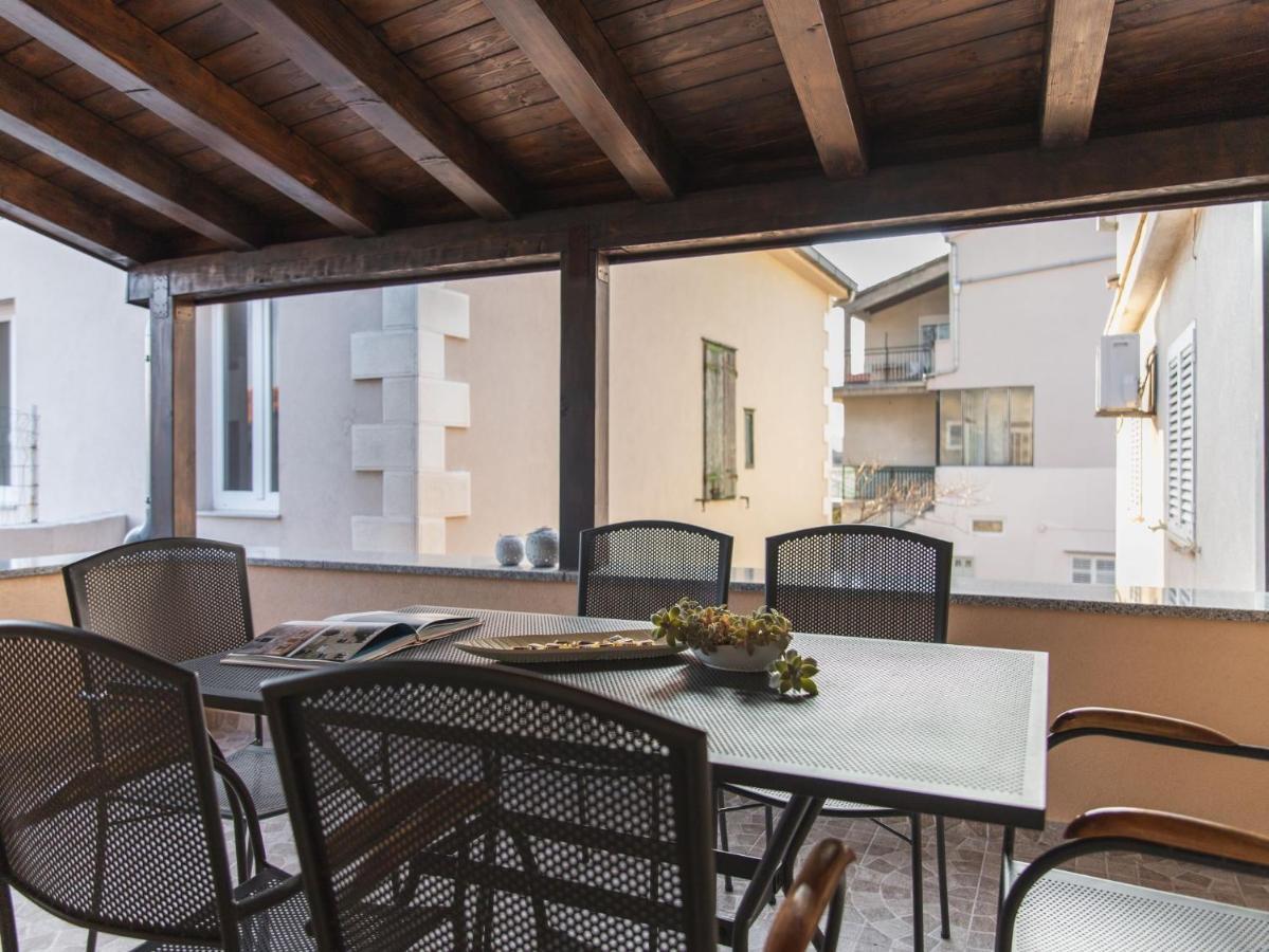 Apartment Fiora Kaštela Εξωτερικό φωτογραφία