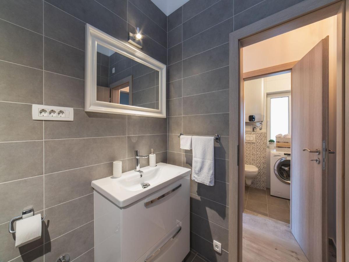 Apartment Fiora Kaštela Εξωτερικό φωτογραφία